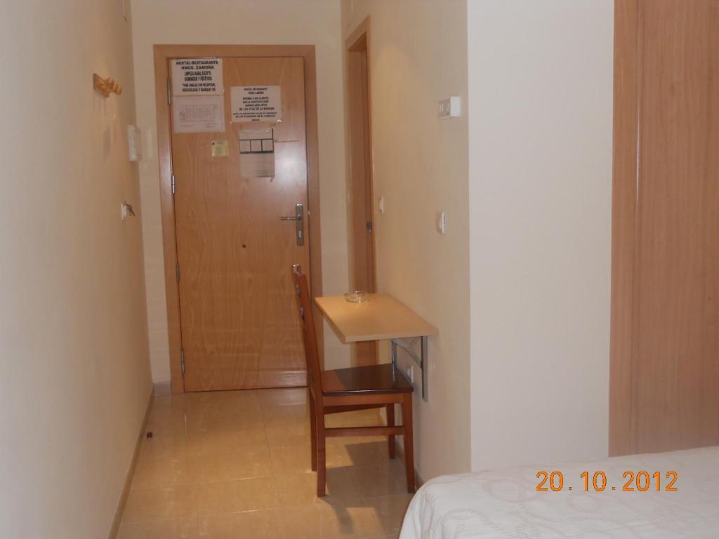 Hostal Restaurante Hermanos Zamora Palma del Río Quarto foto